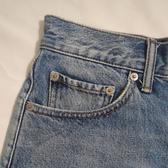 Lucky Brand Traveler Jean Short, Color Unlimited Ct Size 4/27 - Picture 6 of 15